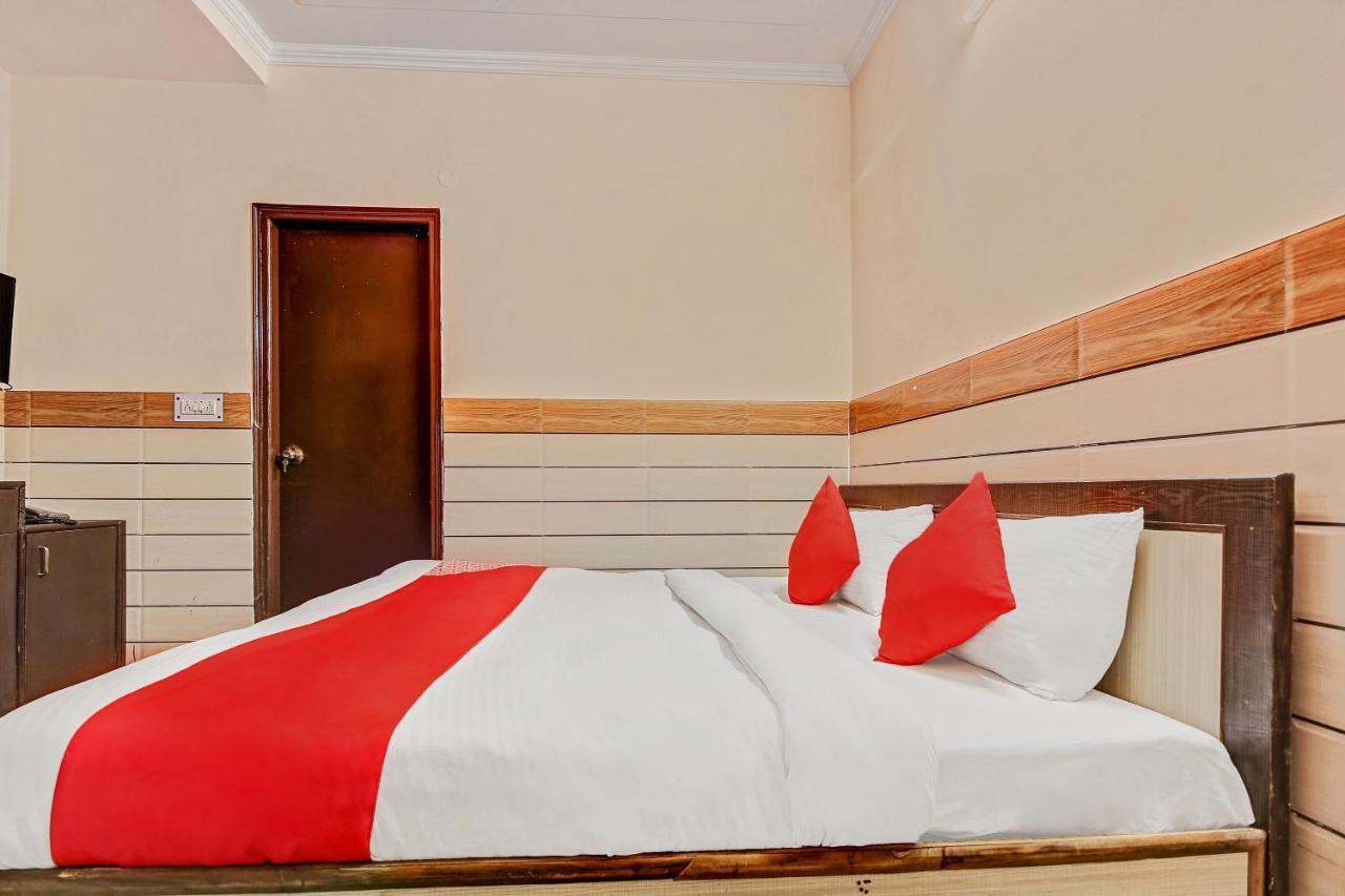 ניו דלהי Oyo Park View Guest House Near Edm Mall מראה חיצוני תמונה